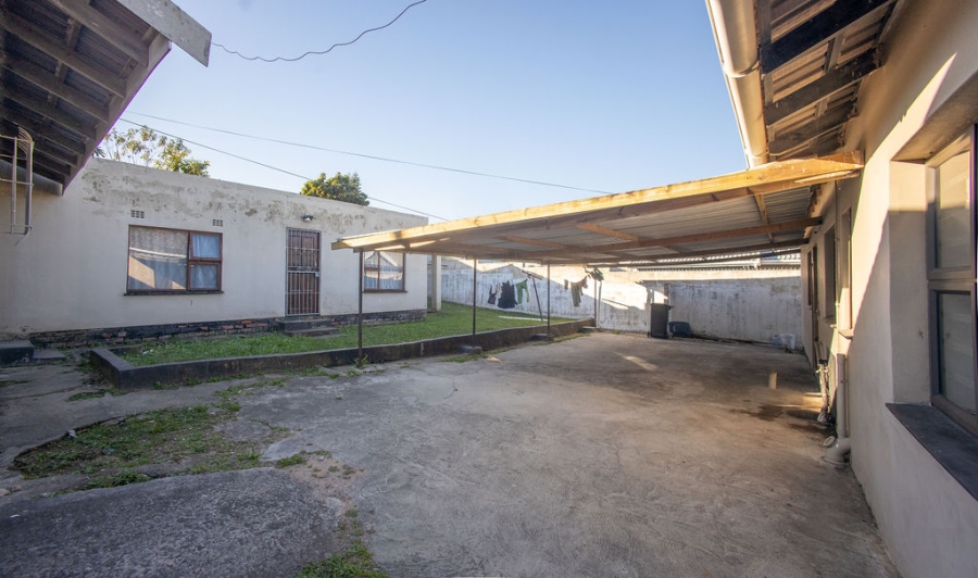 3 Bedroom Property for Sale in Sunnyridge Eastern Cape